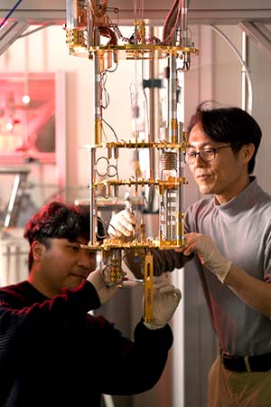 Jinwoong Cha