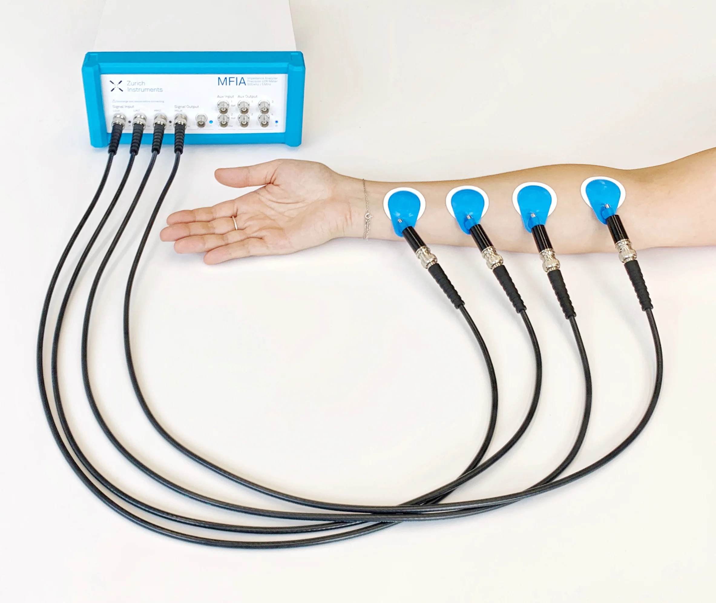 MFIA-arm-electrodes.jpg